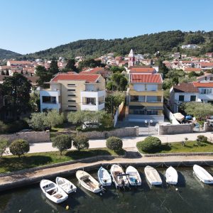 1Perla Blue Apartments